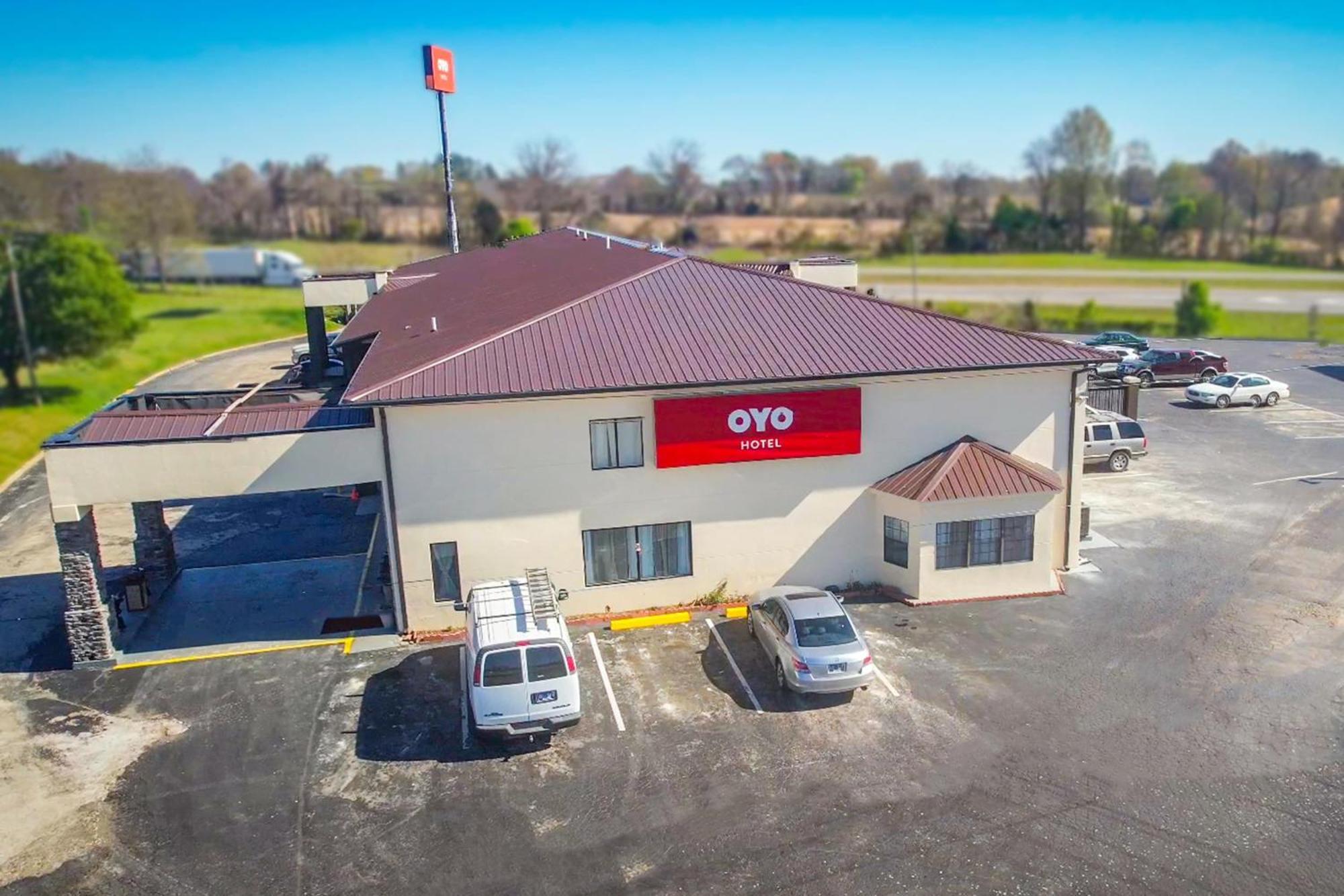 Hotel Oyo Tn I-40